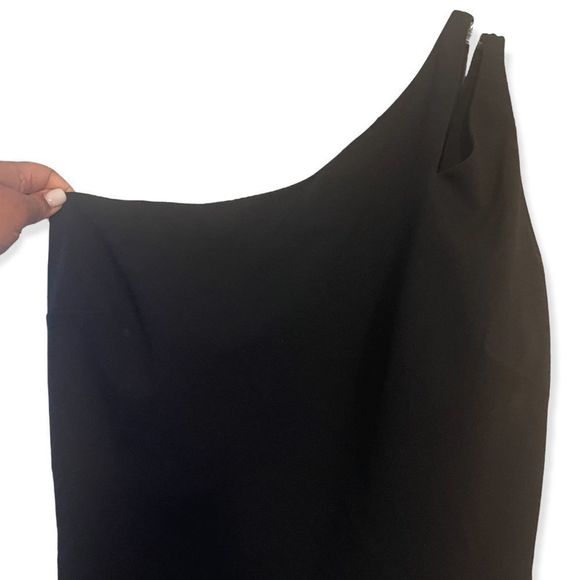 (Like New) David’s Bridal Cutout one-shoulder crepe gown with skirt slit - Picture 5 of 9